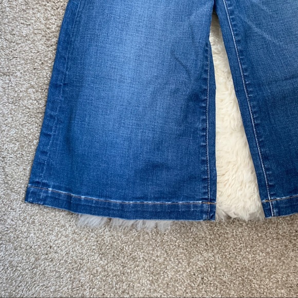 FRAME Light Wash Le Gaucho Flare Crop Jeans - Picture 4 of 8